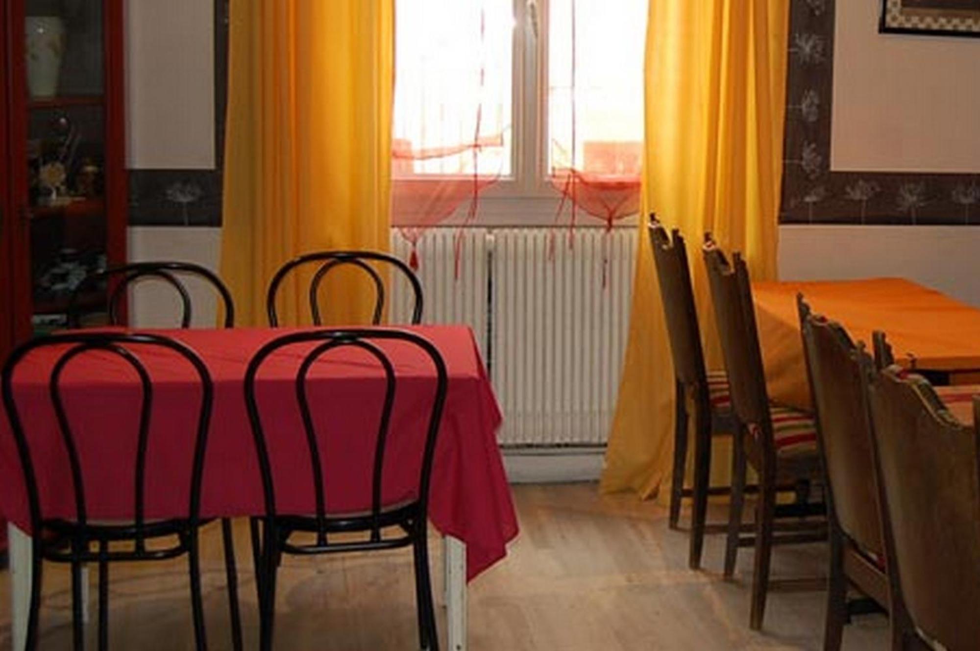 Hotel Des Jacobines Chalon sur Saone Esterno foto